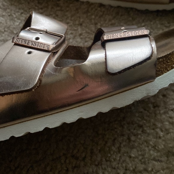 Metallic Bronze Arizona Birkenstocks size 10 - Picture 10 of 11